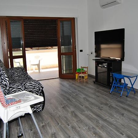 Rhomeholidays Fiumicino Luaran gambar