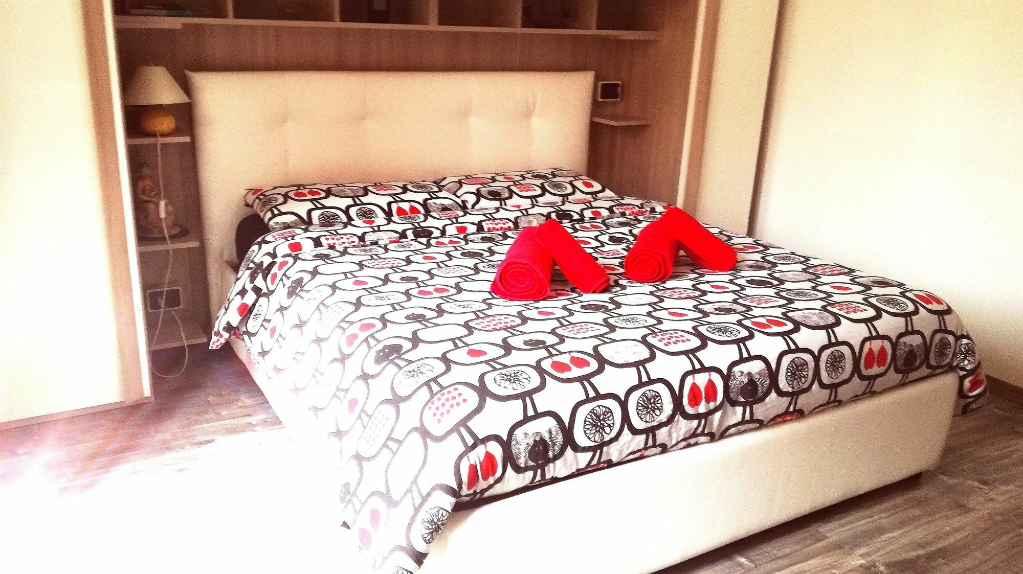 Rhomeholidays Fiumicino Luaran gambar